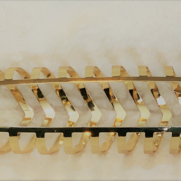 Gladiator Cuff Bracelet - Picture 2 of 2